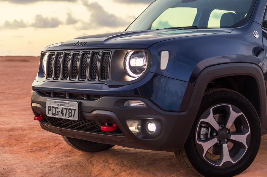 Детали экстерьера Jeep Renegade Trailhawk (BU) 2018 года  (LA) (фото 9 из 21)